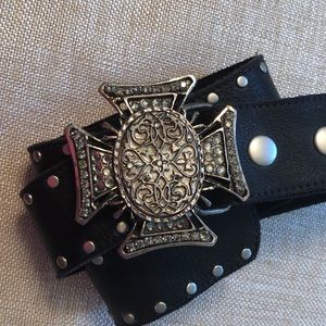 LEATHEROCK BLACK STUDDED LEATHER BELT VINTAGE LOOK